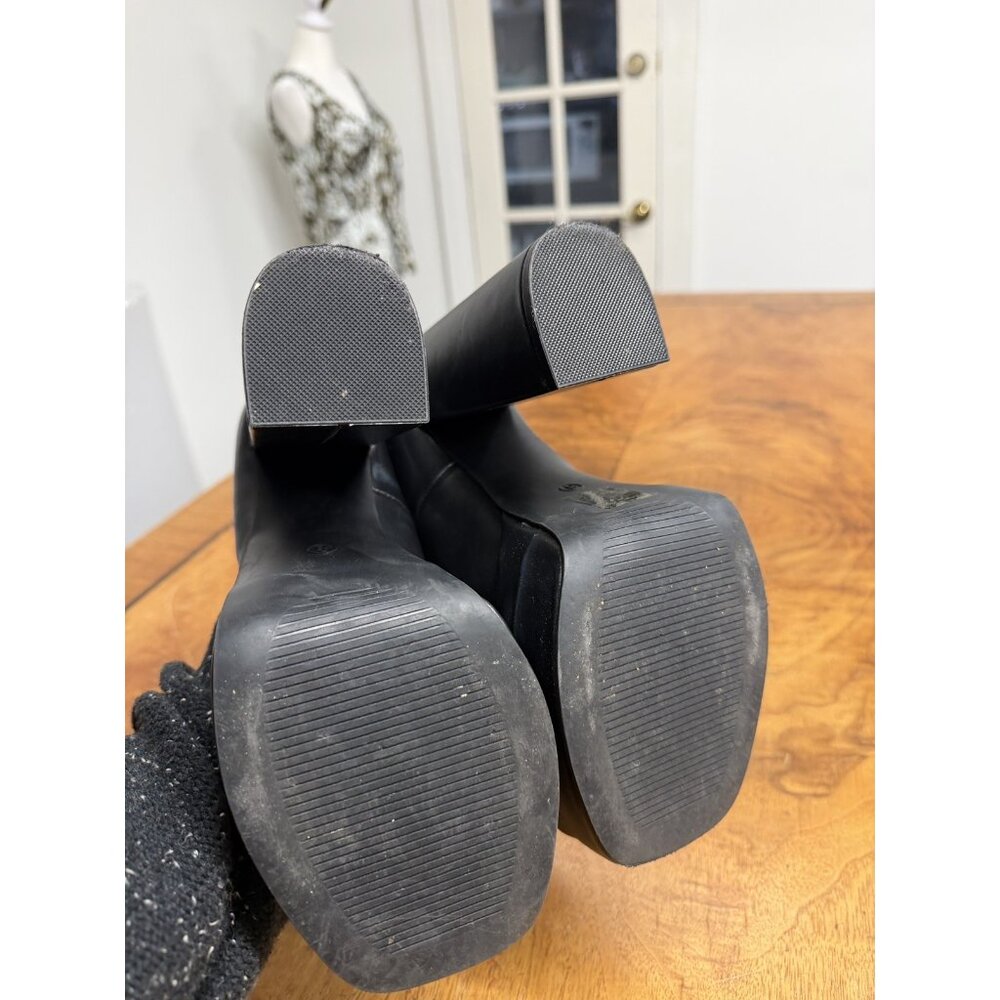 Unavailable - Picture 6 of 8